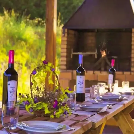 Casas Al Pie Del Arbol * Cuzcurrita de Juarros