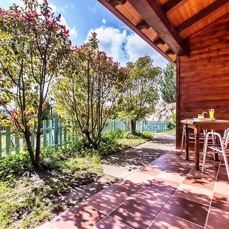 Casas Al Pie Del Arbol * Cuzcurrita de Juarros