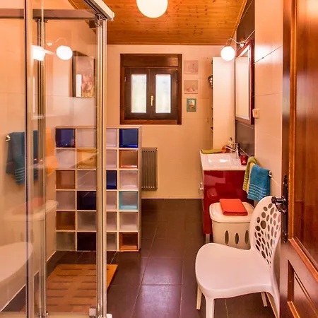 Casas Al Pie Del Arbol