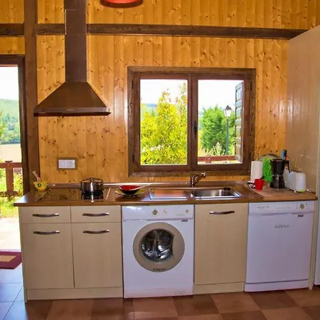 Casas Al Pie Del Arbol Cuzcurrita de Juarros