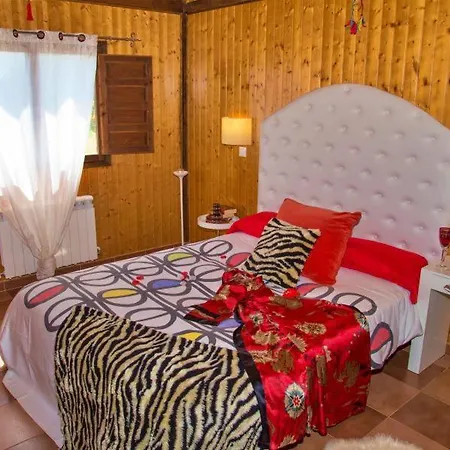 Casas Al Pie Del Arbol * Cuzcurrita de Juarros