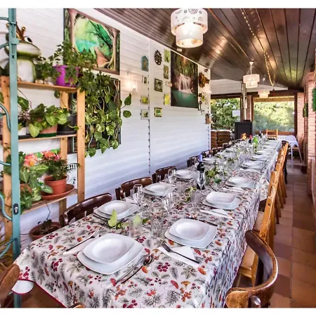 Casas Al Pie Del Arbol Cuzcurrita de Juarros