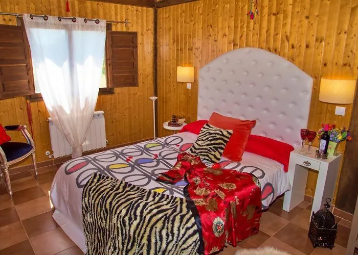 Casas Al Pie Del Arbol * Cuzcurrita de Juarros