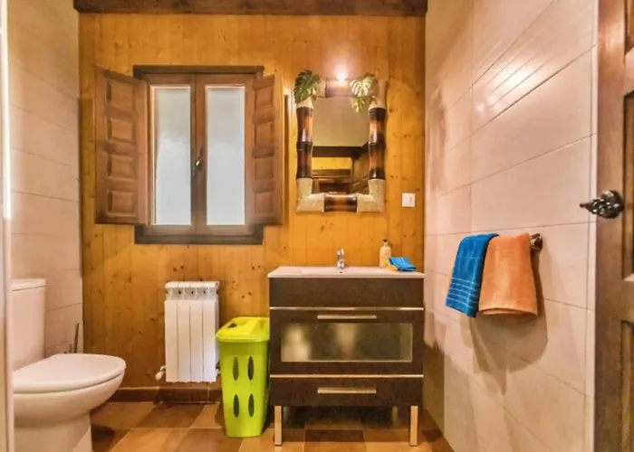 Casas Al Pie Del Arbol بيت للعطل Cuzcurrita de Juarros