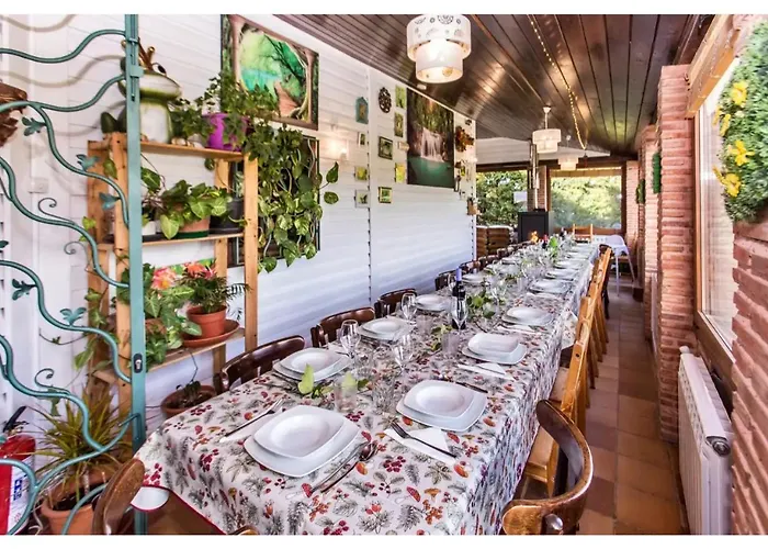 Casas Al Pie Del Arbol Cuzcurrita de Juarros