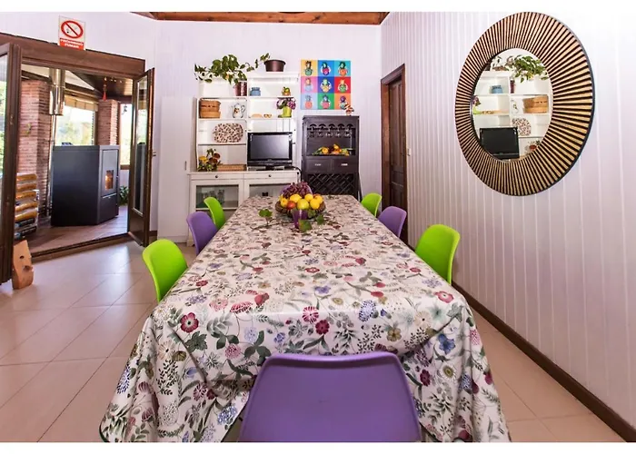 Casas Al Pie Del Arbol بيت للعطل