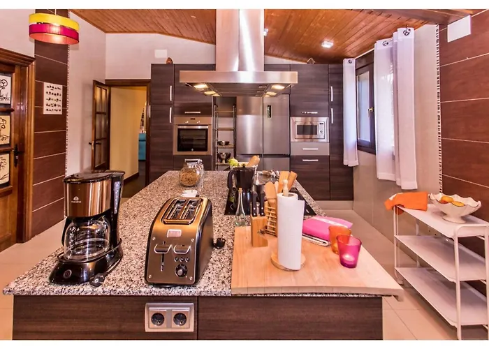 Casas Al Pie Del Arbol Cuzcurrita de Juarros